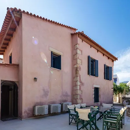 Erasmia's Venetian House Дом отдыха Ретимно