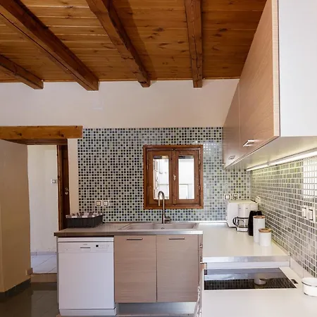 Erasmia's Venetian House Дом отдыха *
